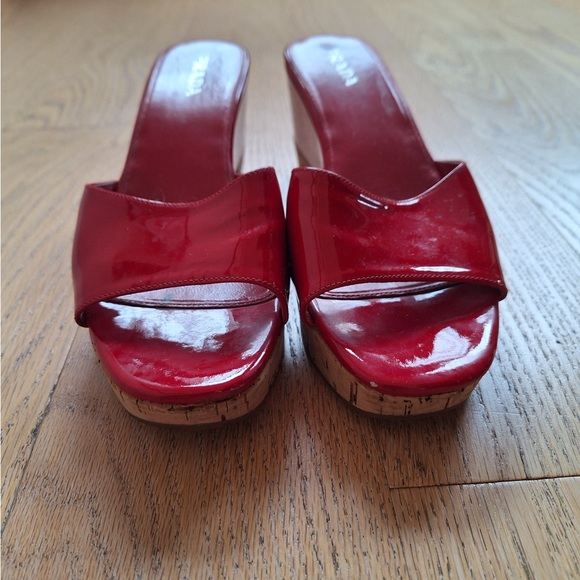 Prada sandal size 10 red patent leather cork/leather heel